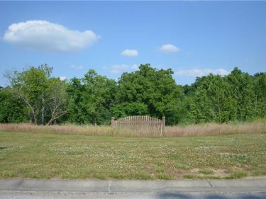 6912 N Myrtle Avenue, Gladstone, MO 64119
