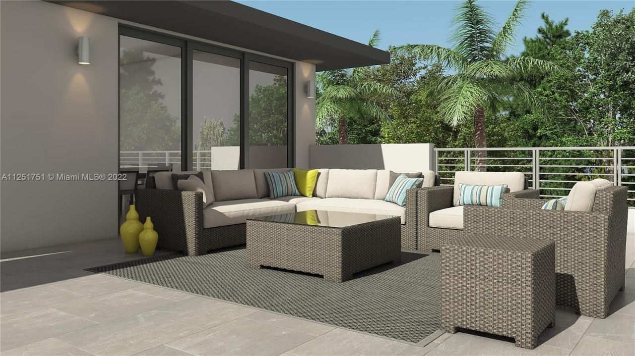 Worth Ave, Palm Beach, FL 33463 Photo