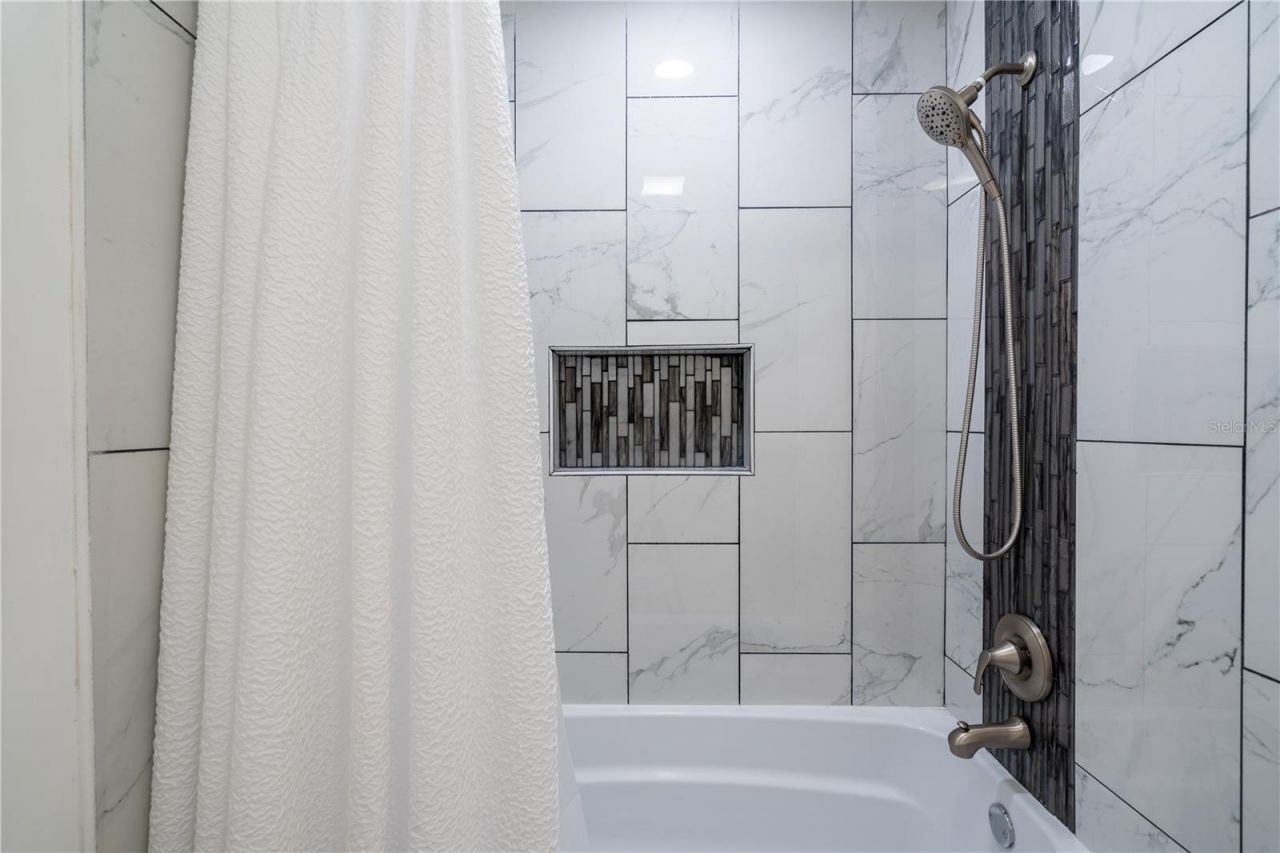7354 Biltmore Drive, Sarasota, FL 34231 Photo