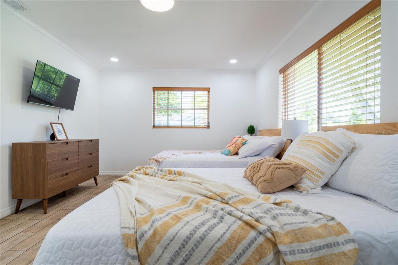 7354 Biltmore Drive, Sarasota, FL 34231 Photo