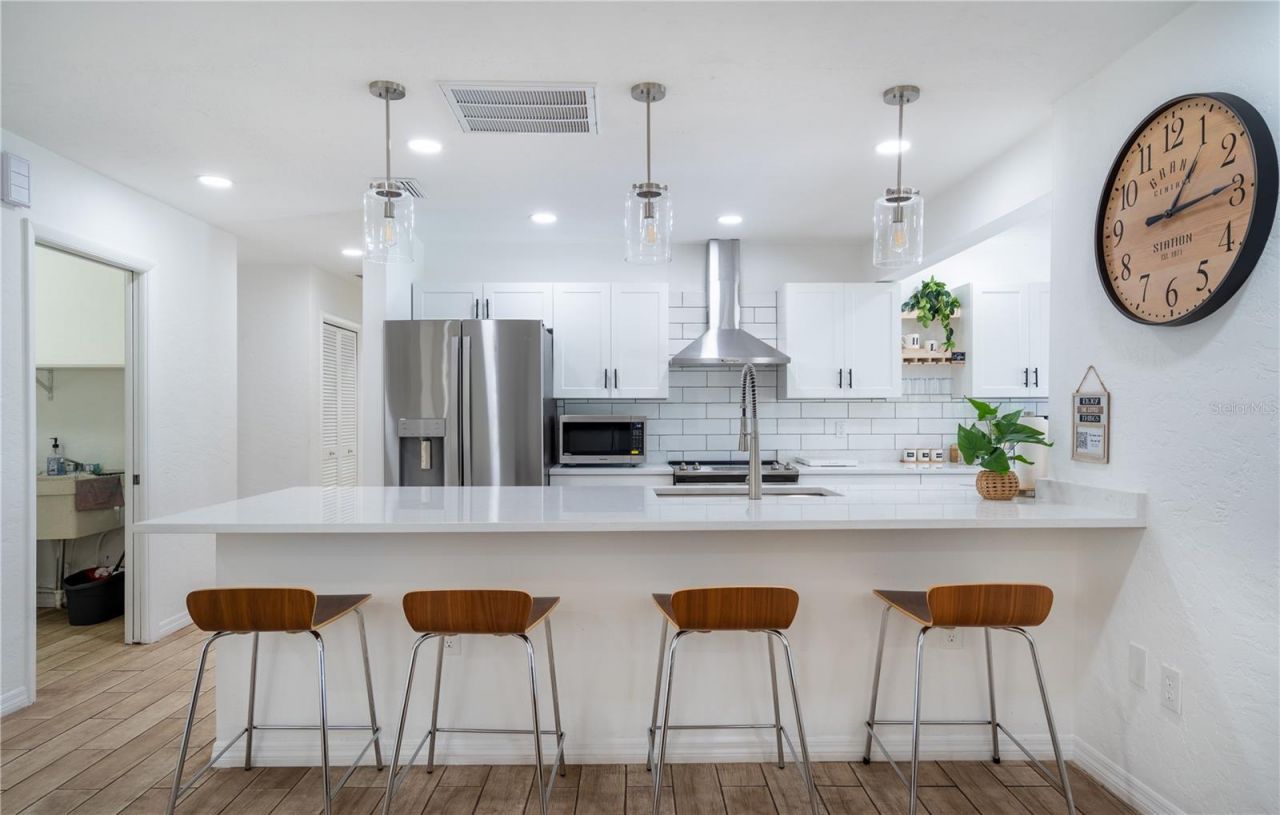 7354 Biltmore Drive, Sarasota, FL 34231 Photo