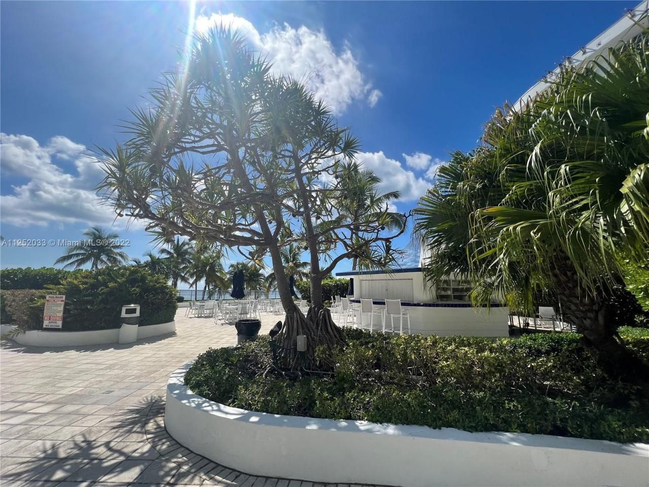 5161 Collins Av, Unit 309, Miami Beach, FL 33140 Photo