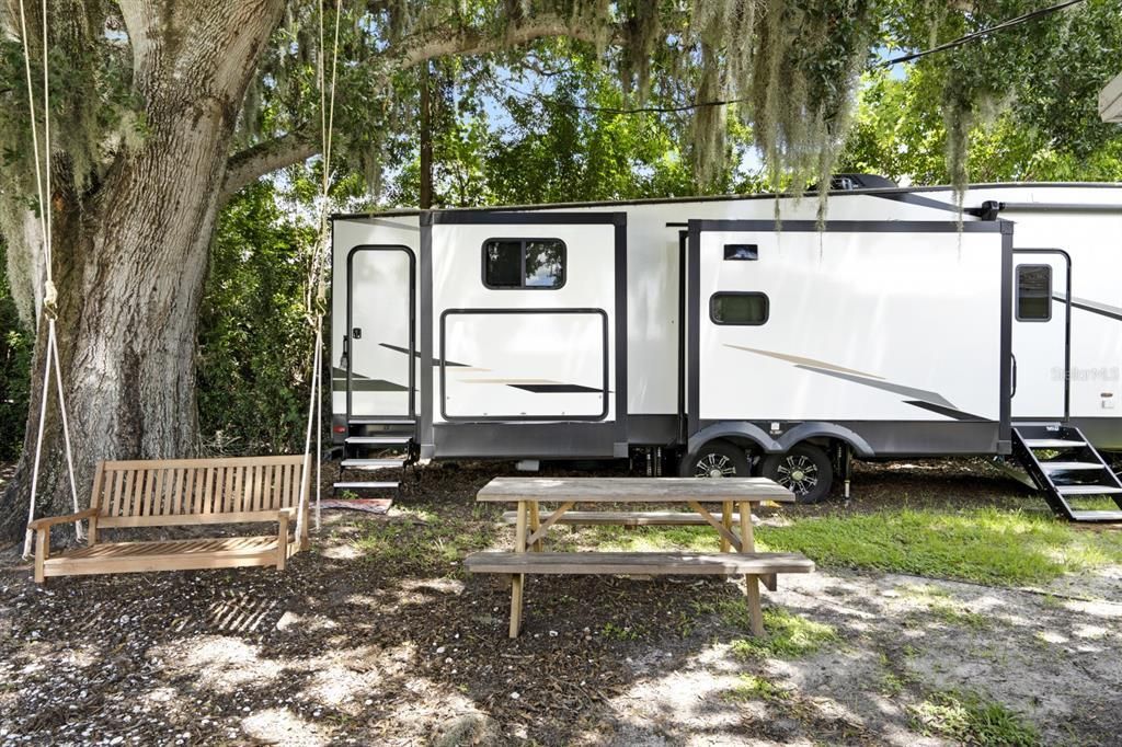 305 Linden Drive, Unit Fifth whee, Ellenton, FL 34222 Photo