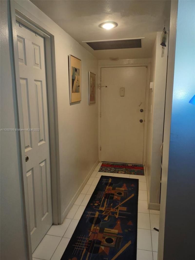 4747 Collins Ave, Unit 107, Miami Beach, FL 33140 Photo