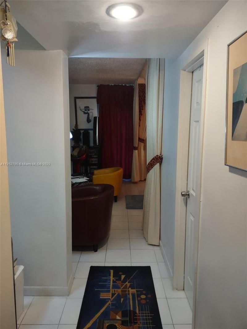 4747 Collins Ave, Unit 107, Miami Beach, FL 33140 Photo