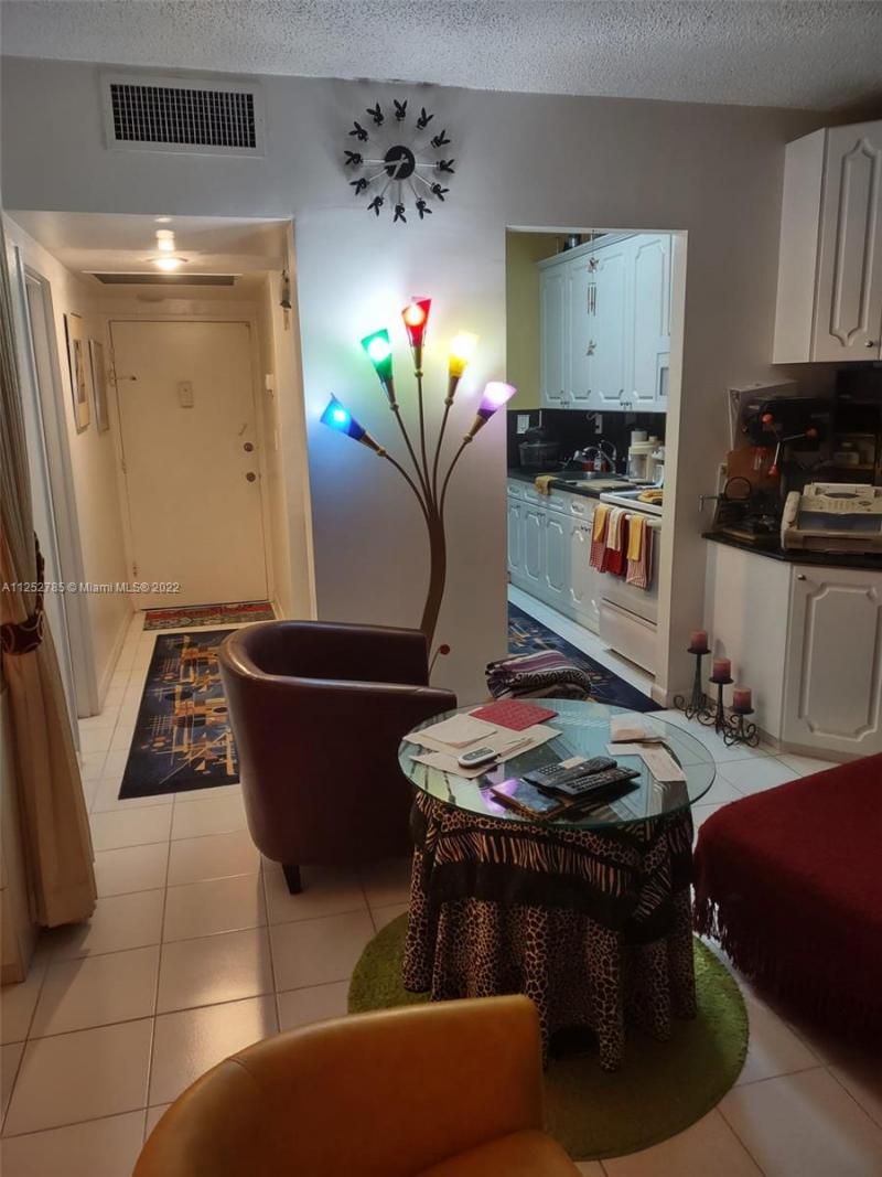 4747 Collins Ave, Unit 107, Miami Beach, FL 33140 Photo