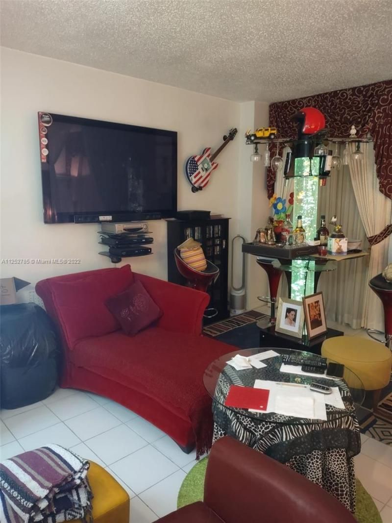 4747 Collins Ave, Unit 107, Miami Beach, FL 33140 Photo