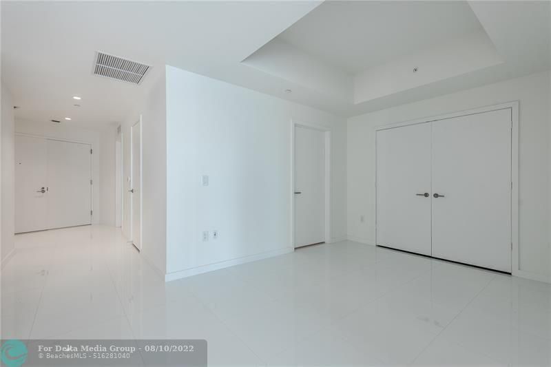 851 NE 1st Avenue, Unit 1912, Miami, FL 33132 Photo