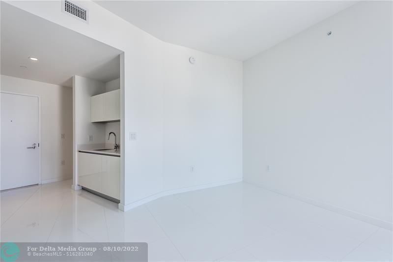 851 NE 1st Avenue, Unit 1912, Miami, FL 33132 Photo