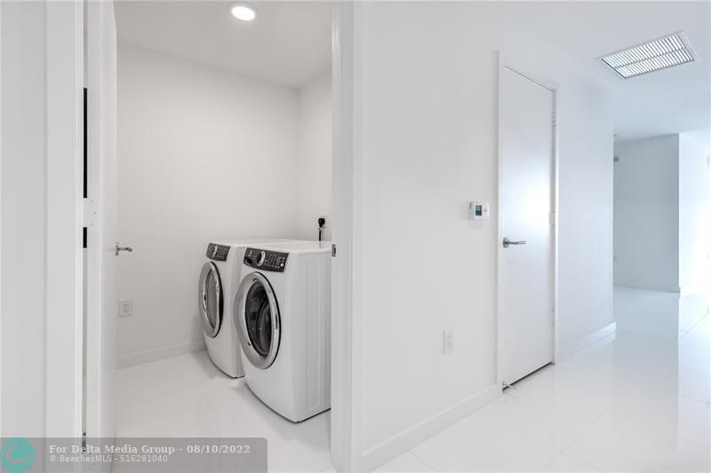 851 NE 1st Avenue, Unit 1912, Miami, FL 33132 Photo