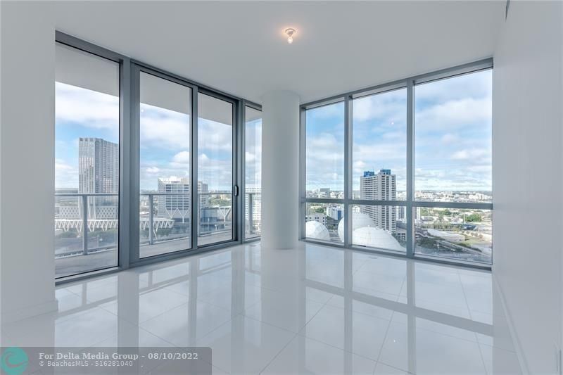 851 NE 1st Avenue, Unit 1912, Miami, FL 33132 Photo