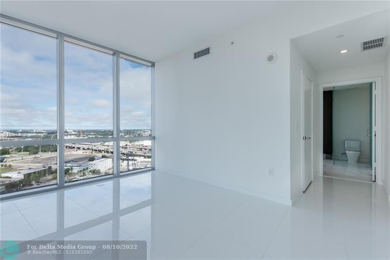 851 NE 1st Avenue, Unit 1912, Miami, FL 33132 Photo