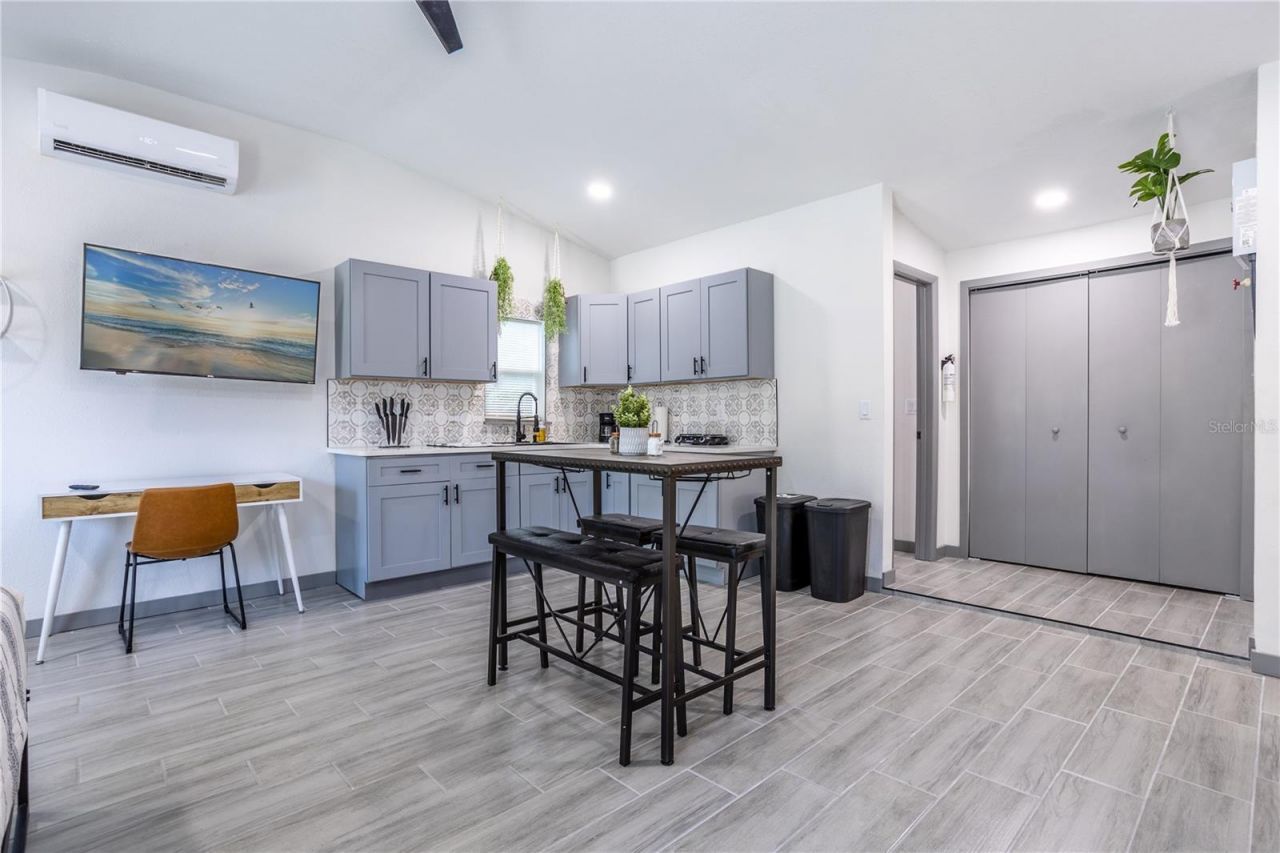 Please Call For Address, Orlando, FL 32806 Photo
