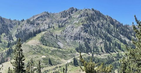 1880 Apache Court, Olympic Valley, CA 96146 Photo