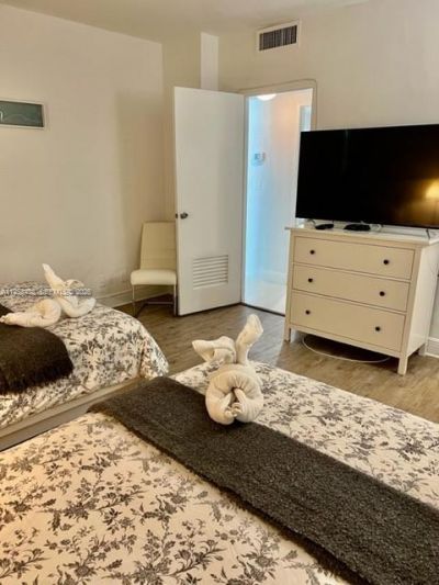 3801 S Ocean Dr, Unit 3C, Hollywood, FL 33019 Photo