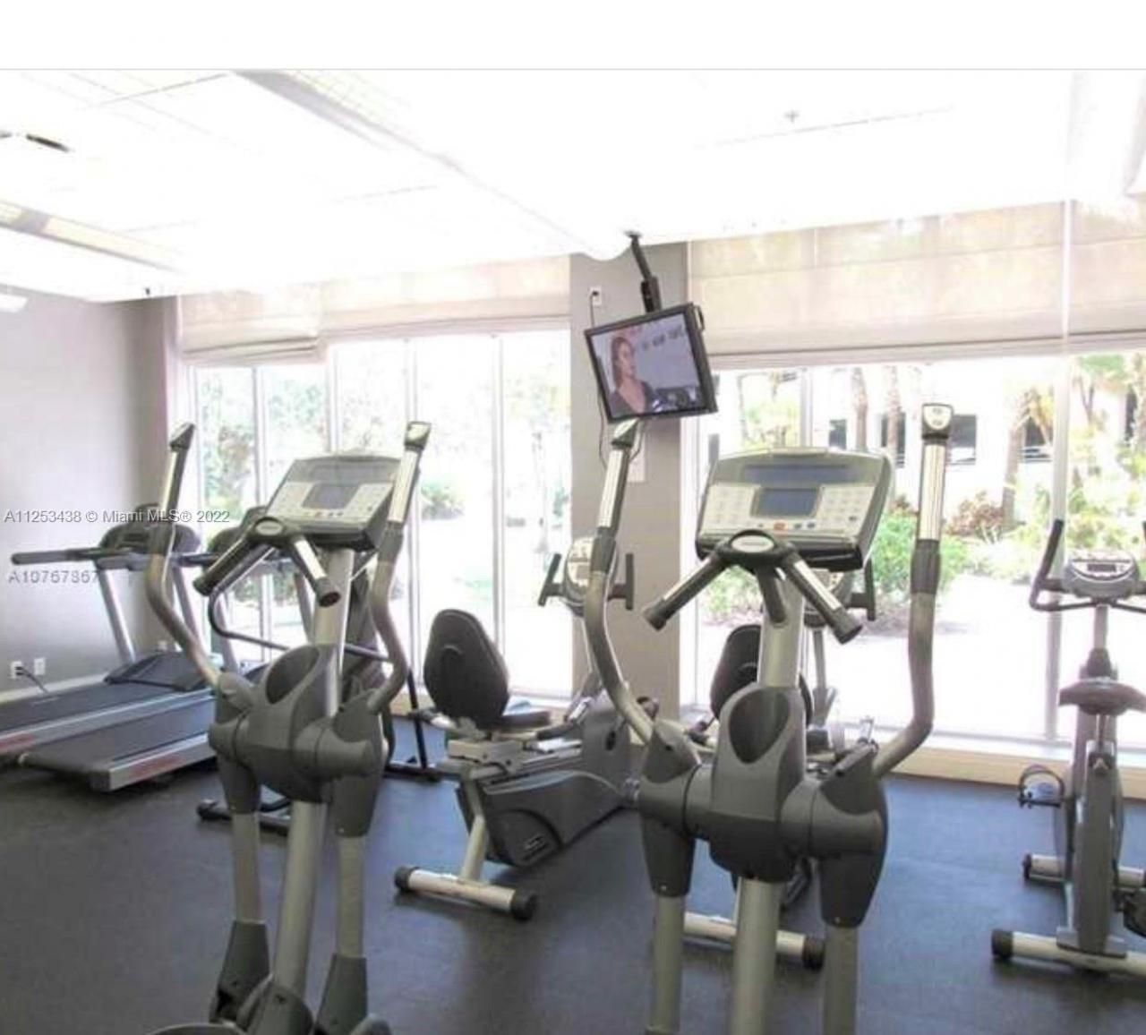 3801 S Ocean Dr, Unit 3C, Hollywood, FL 33019 Photo