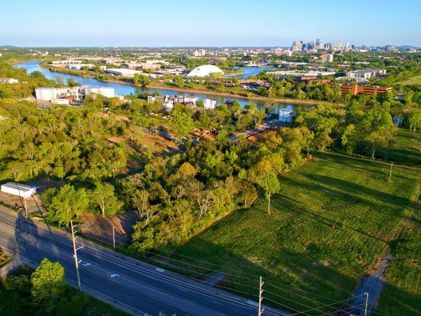 1016 W Trinity Ln, Nashville, TN 37218