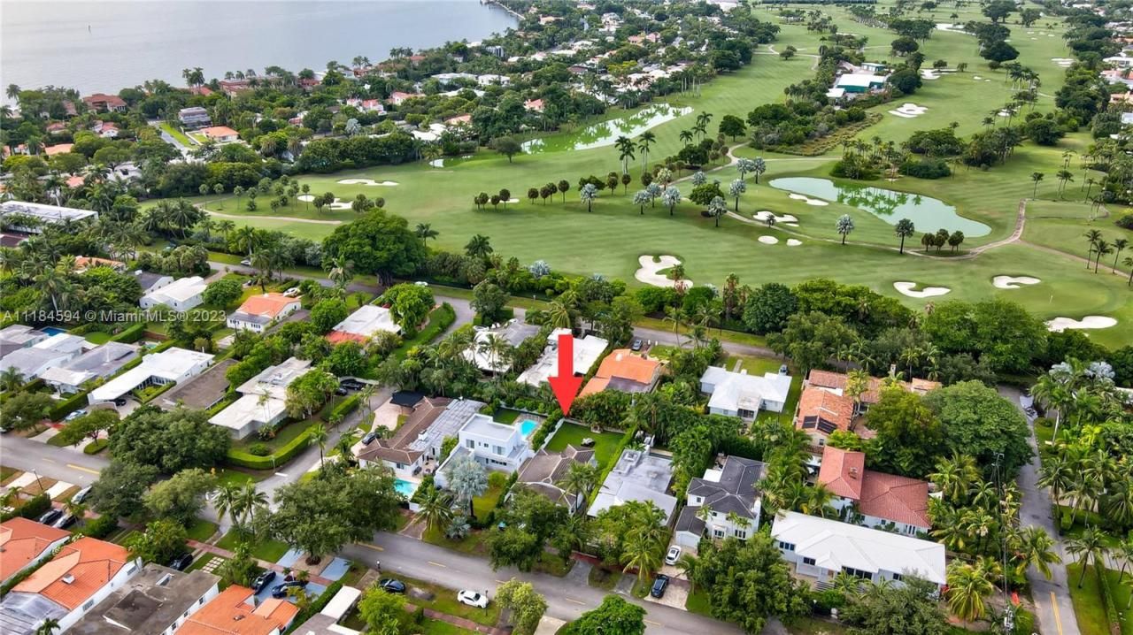 535 W 51st St, Miami Beach, FL 33140 Photo