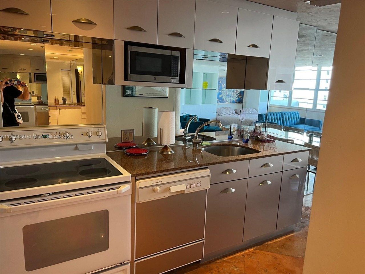 100 Lincoln Rd, Unit 1228, Miami Beach, FL 33139 Photo