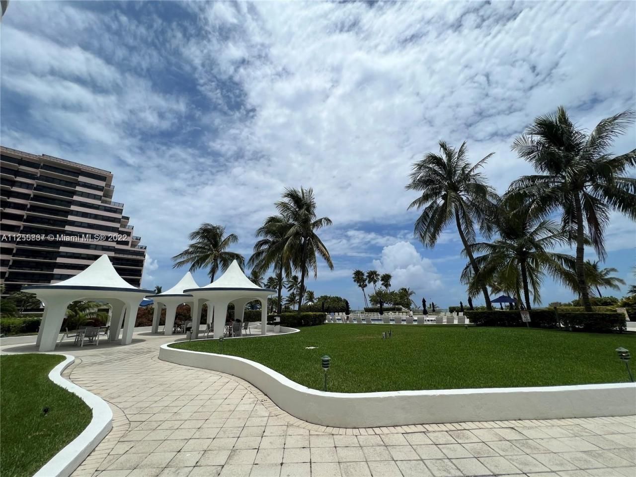 5161 Collins Ave, Unit 1711, Miami Beach, FL 33140 Photo