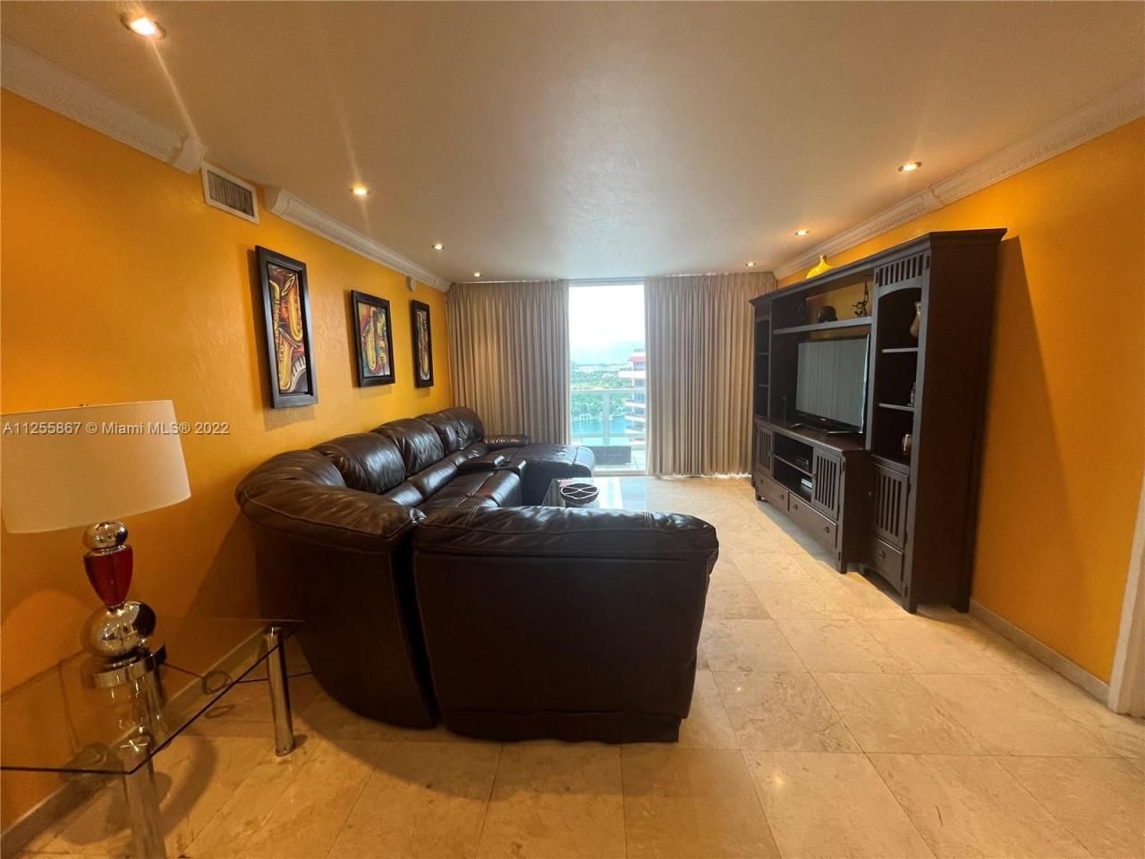 5161 Collins Ave, Unit 1711, Miami Beach, FL 33140 Photo