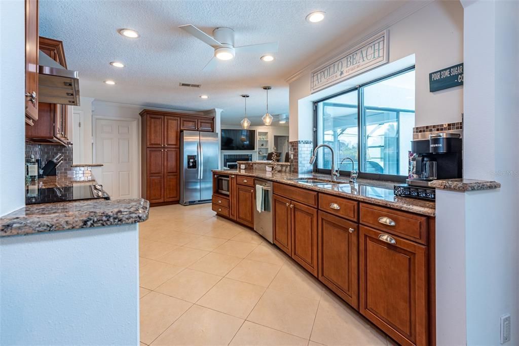 910 Chipaway Drive, Apollo Beach, FL 33572 Photo