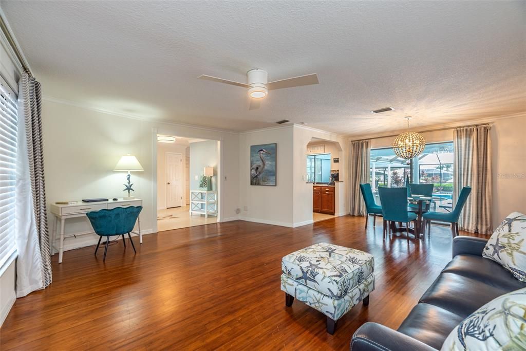 910 Chipaway Drive, Apollo Beach, FL 33572 Photo