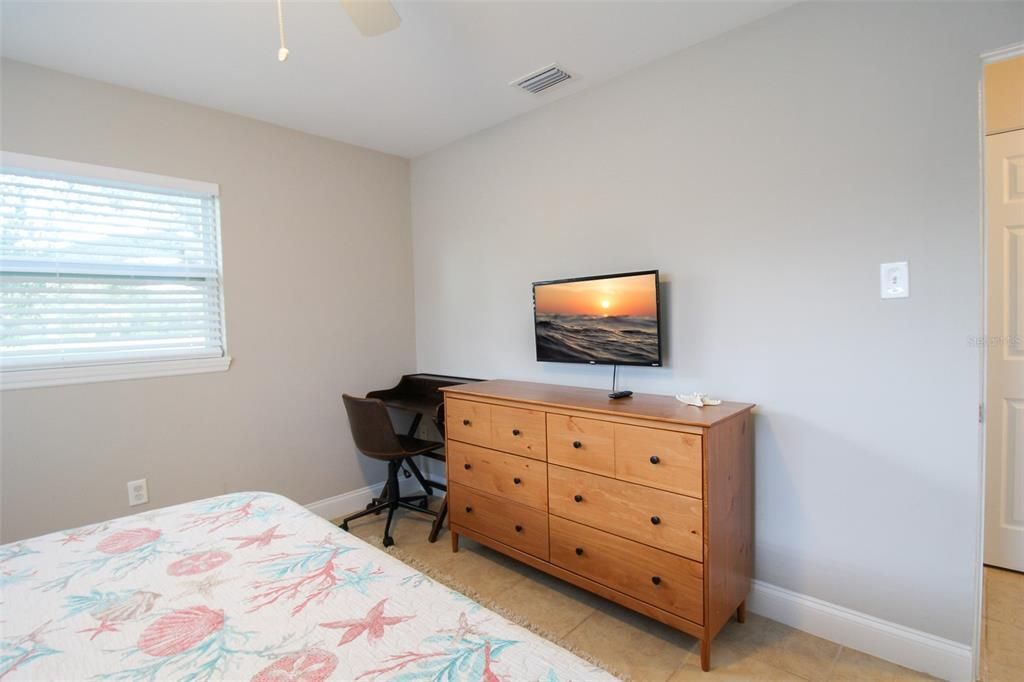 5005 Bee Ridge Road, Sarasota, FL 34233 Photo
