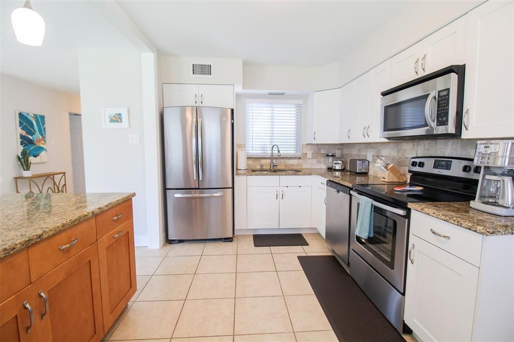 5005 Bee Ridge Road, Sarasota, FL 34233 Photo