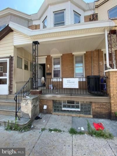 2046 Bridge Street, Philadelphia, PA 19124 Main Photo