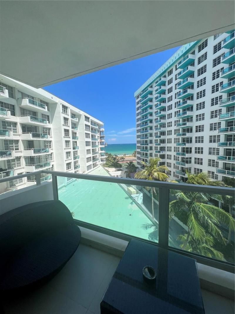 5151 Collins Ave, Unit 725, Miami Beach, FL 33140 Photo