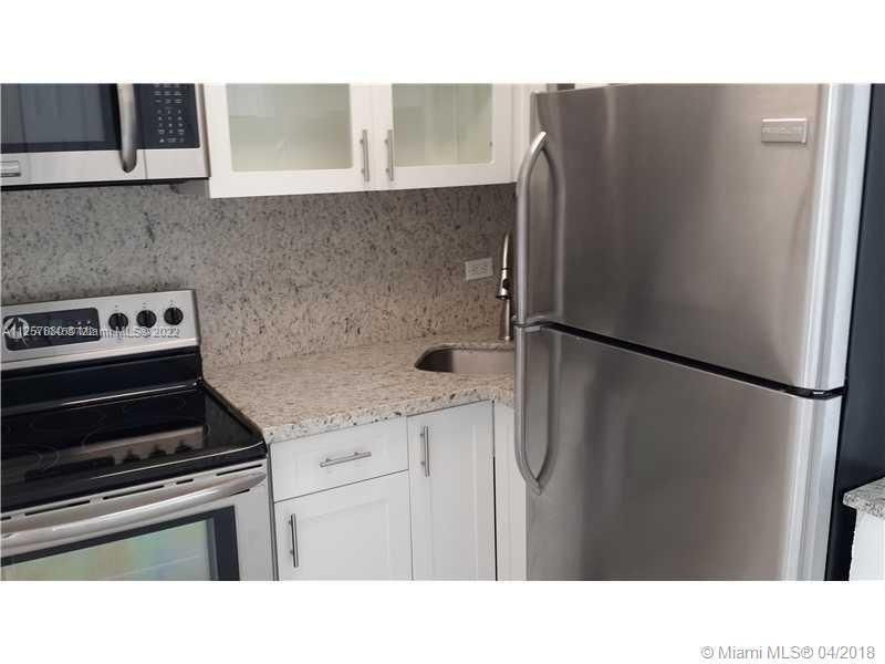 7904 West Dr, Unit 703, North Bay Village, FL 33141 Photo