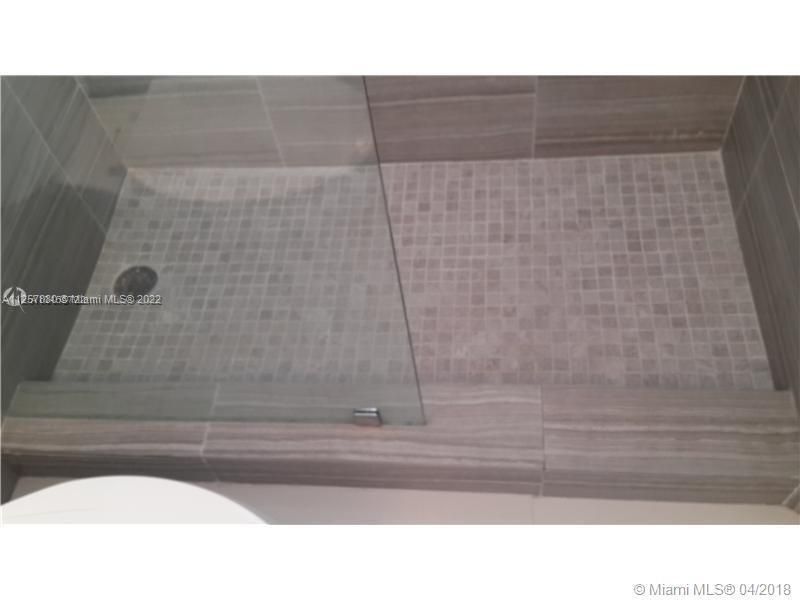 7904 West Dr, Unit 703, North Bay Village, FL 33141 Photo