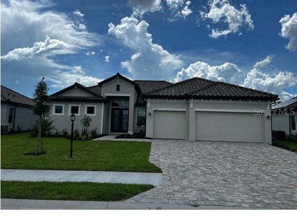 17021 POLO TRAIL, LAKEWOOD RANCH, FL 34211