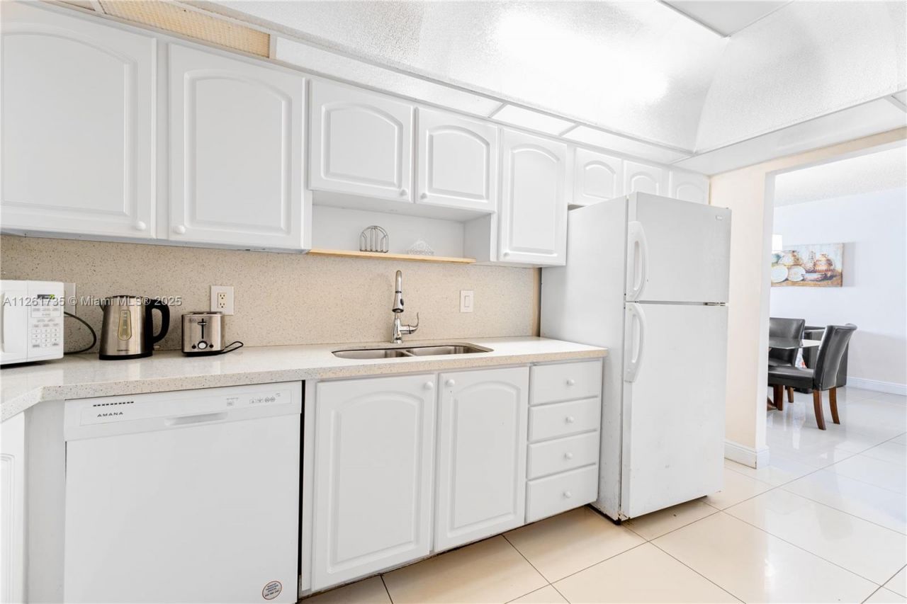 3901 S Ocean Dr, Unit 11C, Hollywood, FL 33019 Photo