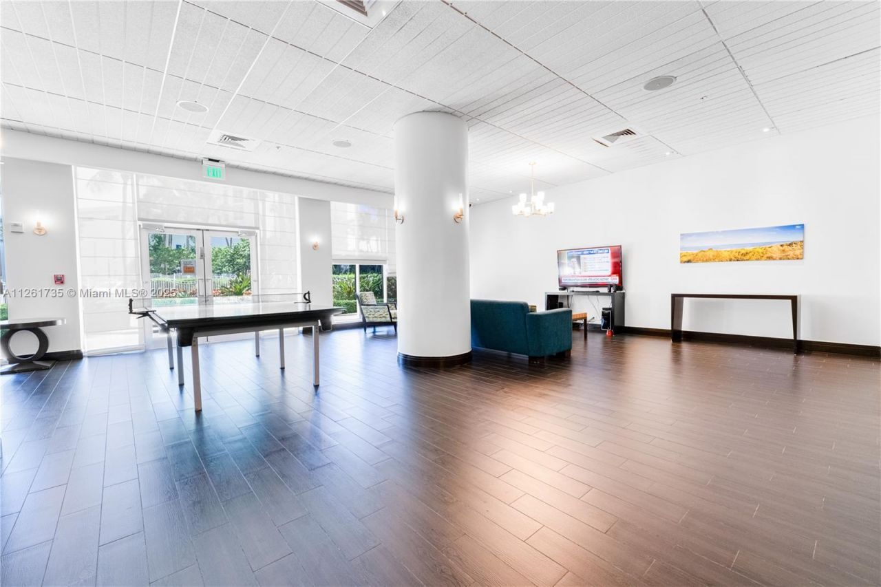 3901 S Ocean Dr, Unit 11C, Hollywood, FL 33019 Photo