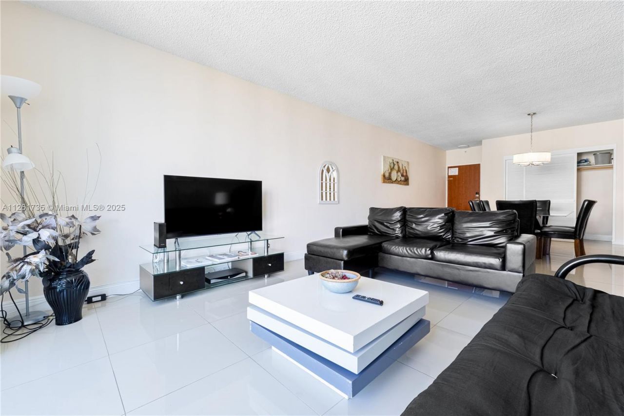 3901 S Ocean Dr, Unit 11C, Hollywood, FL 33019 Photo