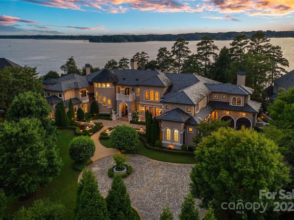 18019 Harbor Light Boulevard, Cornelius, NC 28031