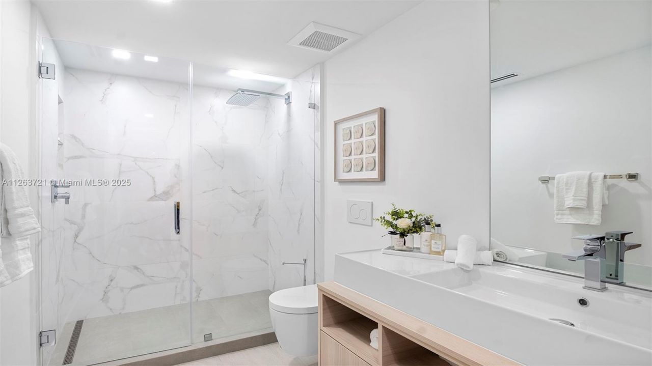 2301 Collins Ave, Unit 641, Miami Beach, FL 33139 Photo