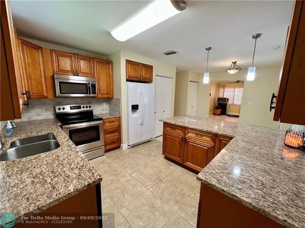 10911 NW 45th Street, Unit 1, Coral Springs, FL 33065