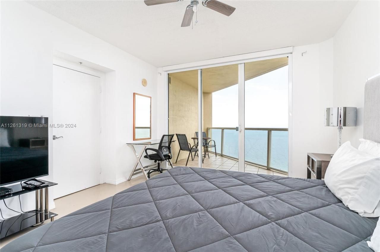 16699 Collins Ave, Unit 2601, Sunny Isles Beach, FL 33160 Photo