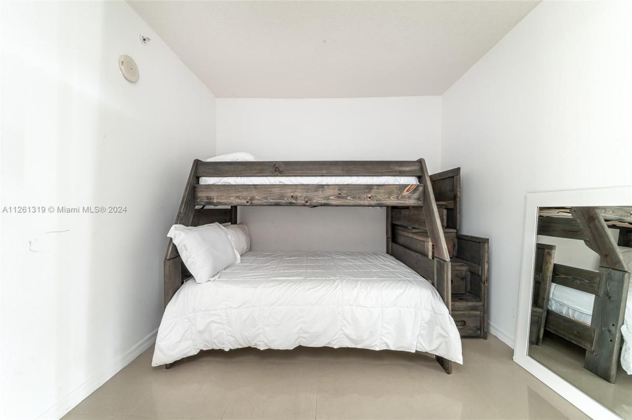 16699 Collins Ave, Unit 2601, Sunny Isles Beach, FL 33160 Photo