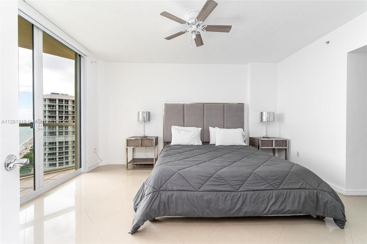 16699 Collins Ave, Unit 2601, Sunny Isles Beach, FL 33160 Photo