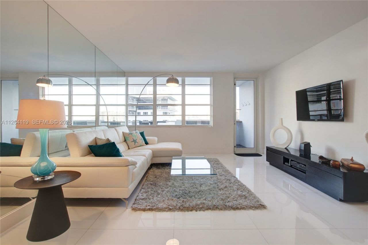 100 Lincoln Rd, Unit 943, Miami Beach, FL 33139 Photo