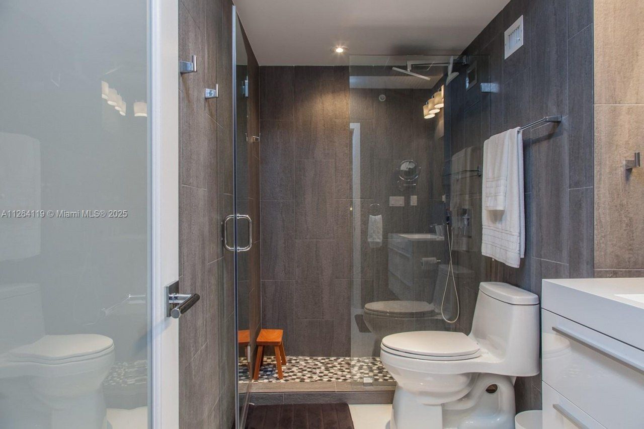 100 Lincoln Rd, Unit 943, Miami Beach, FL 33139 Photo