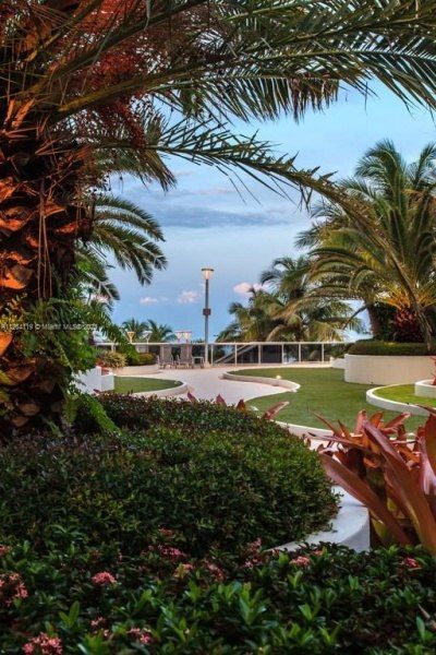 100 Lincoln Rd, Unit 943, Miami Beach, FL 33139 Photo