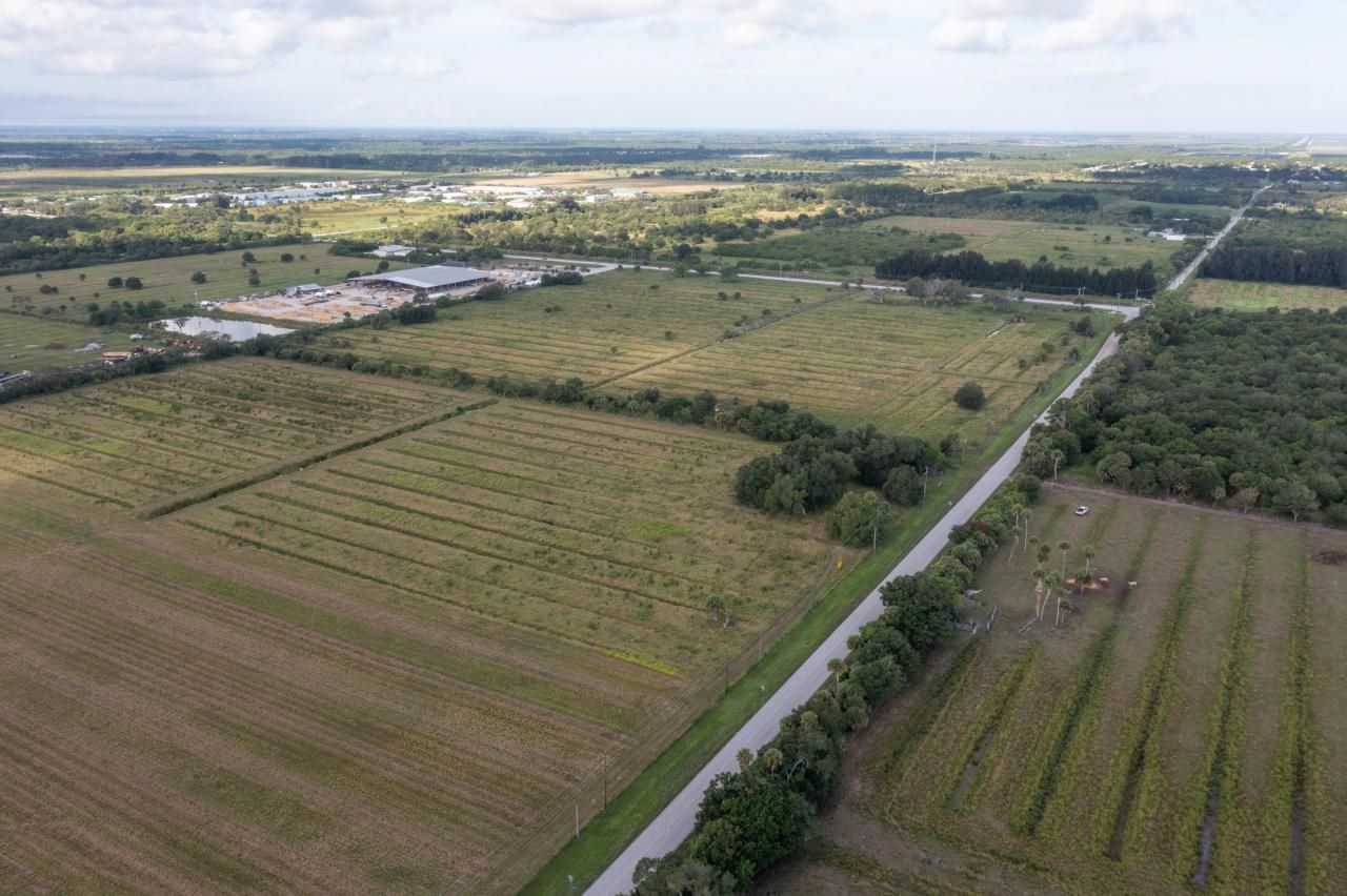 2600 Kings Highway, Fort Pierce, FL 34982 Photo