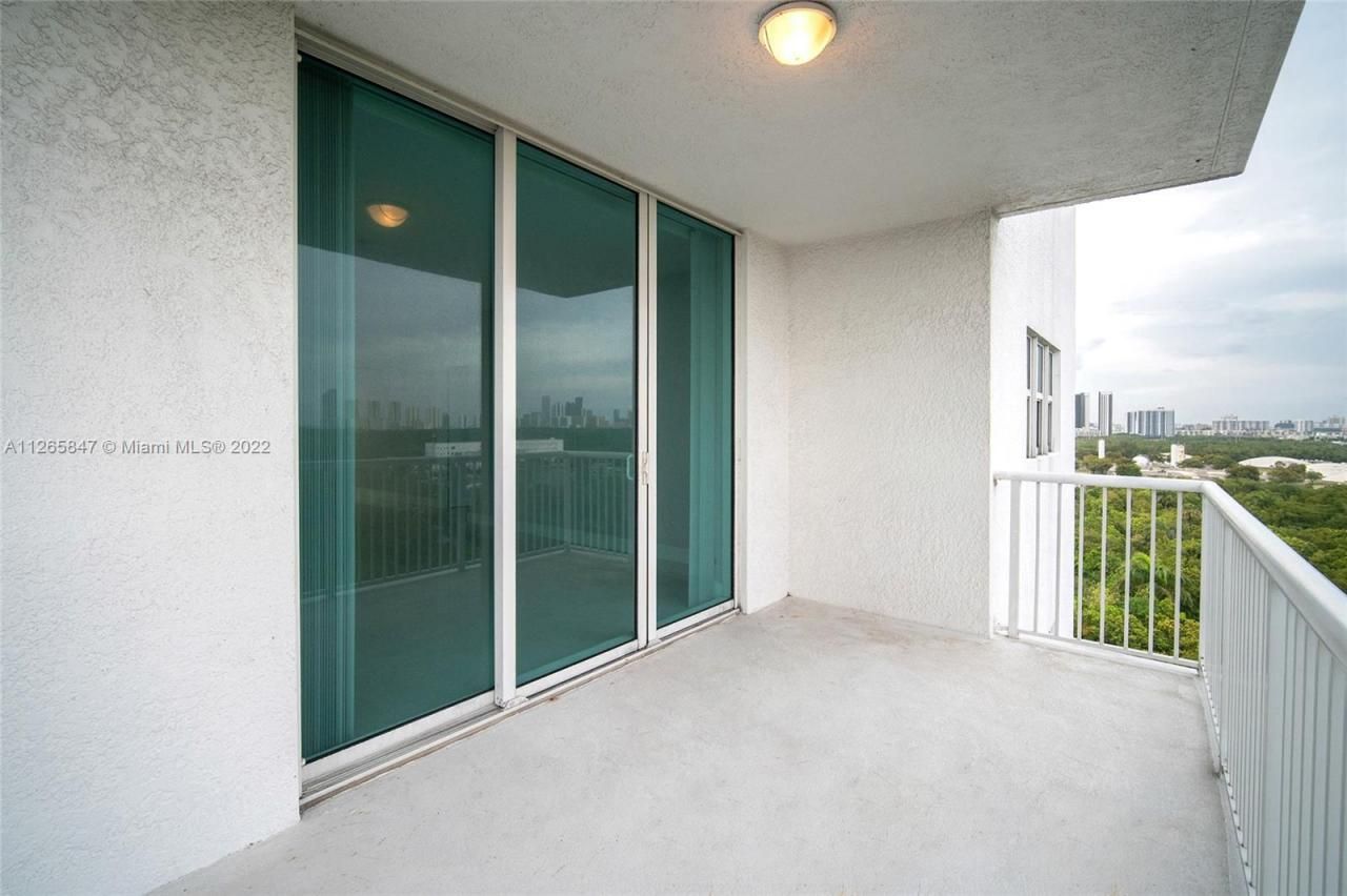 15051 Royal Oaks Ln, Unit 1203, North Miami, FL 33181 Photo