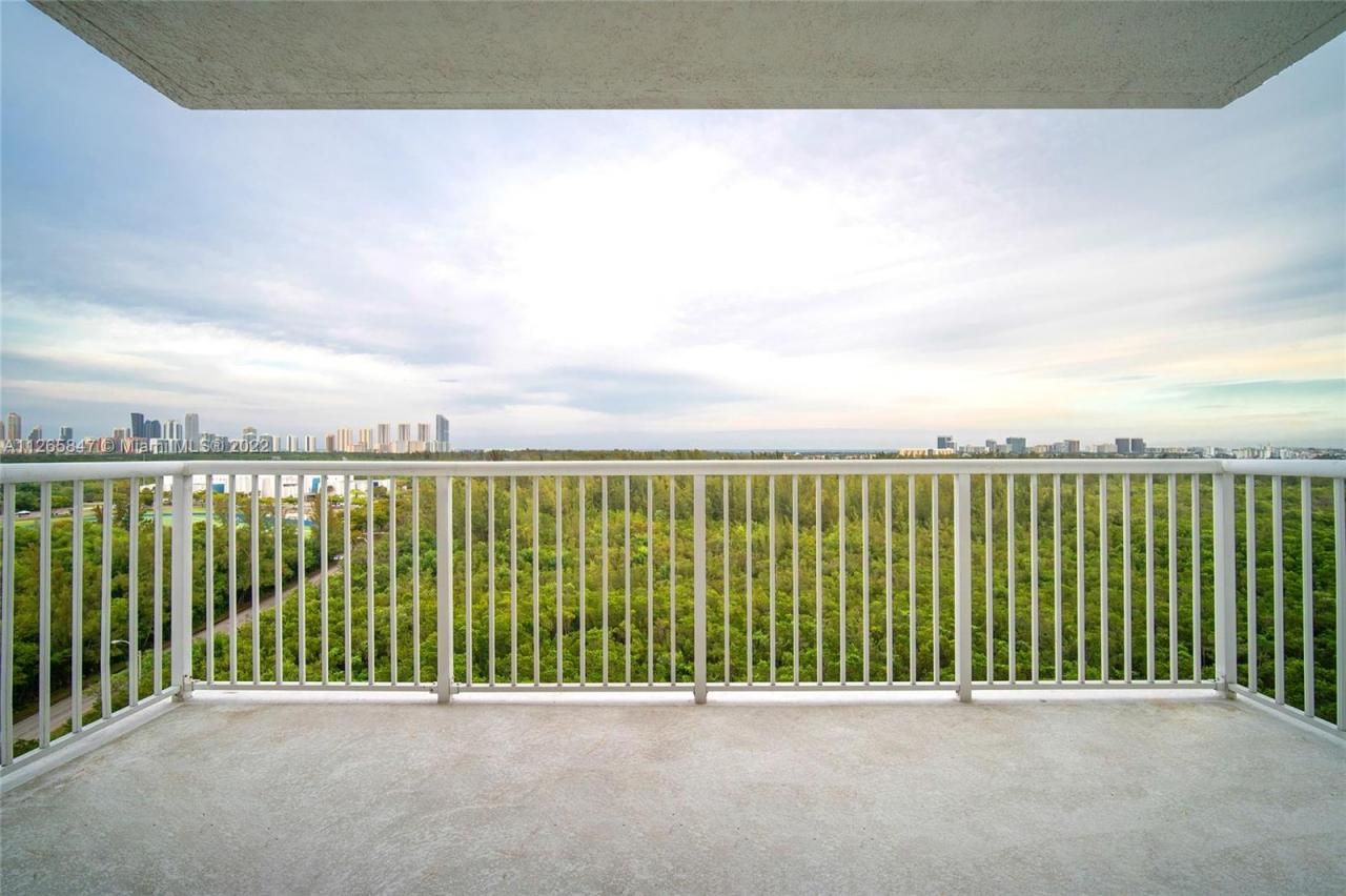15051 Royal Oaks Ln, Unit 1203, North Miami, FL 33181 Photo