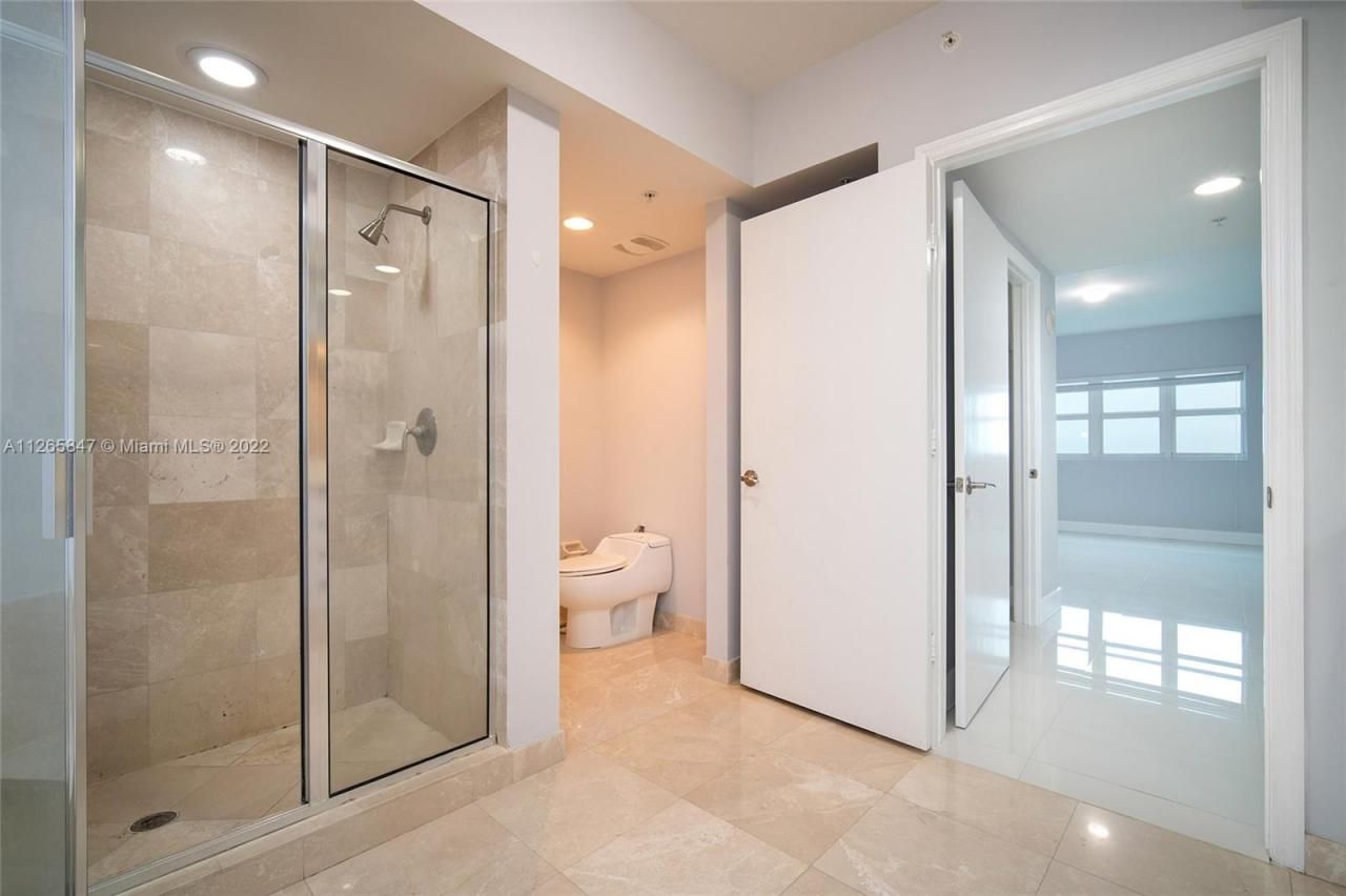 15051 Royal Oaks Ln, Unit 1203, North Miami, FL 33181 Photo